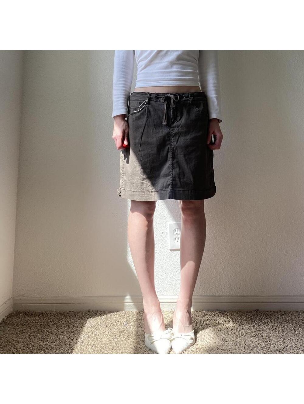Vintage authentic y2k low rise brown cargo midi casual skirt